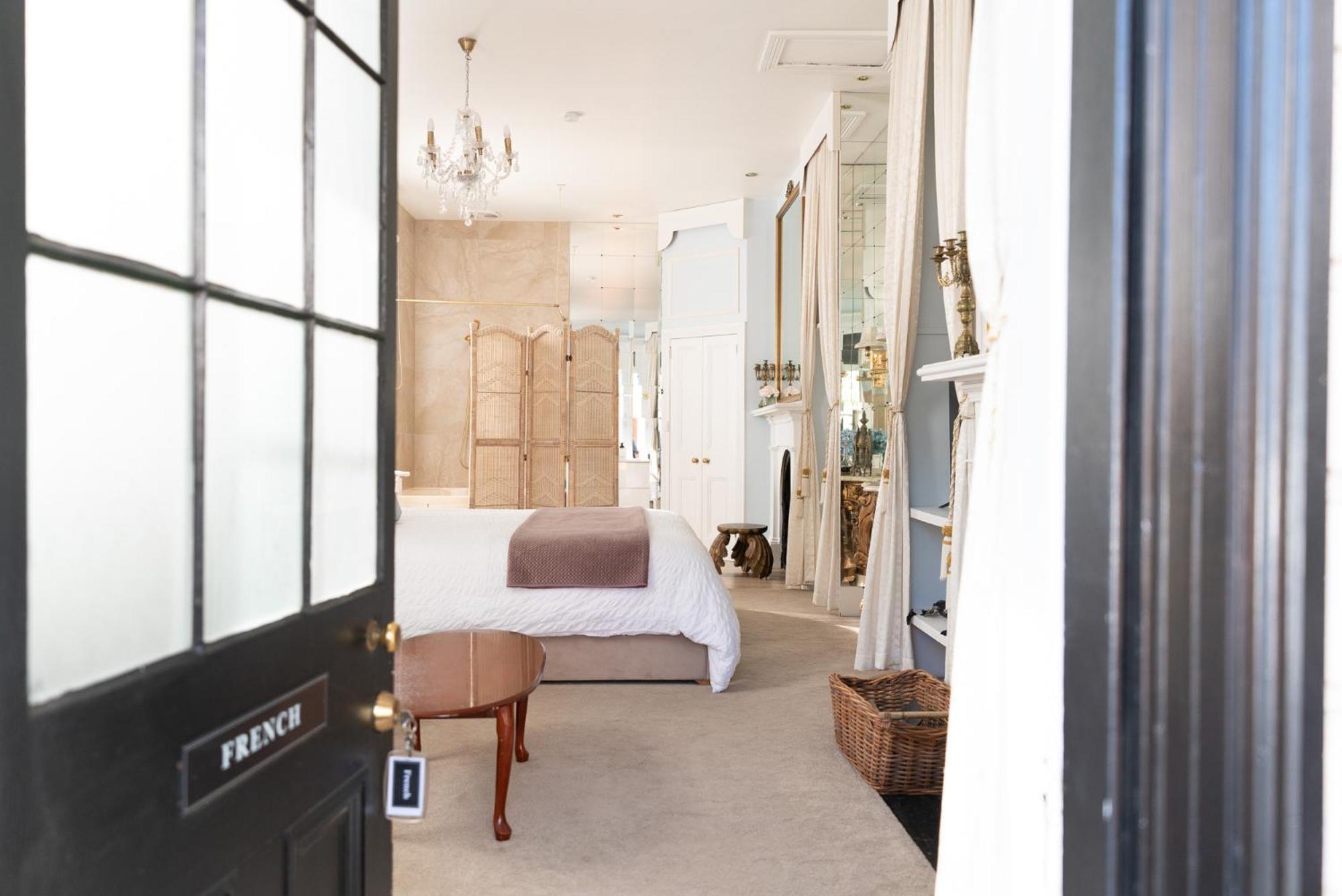 Alice'S Cottages Launceston Phòng bức ảnh